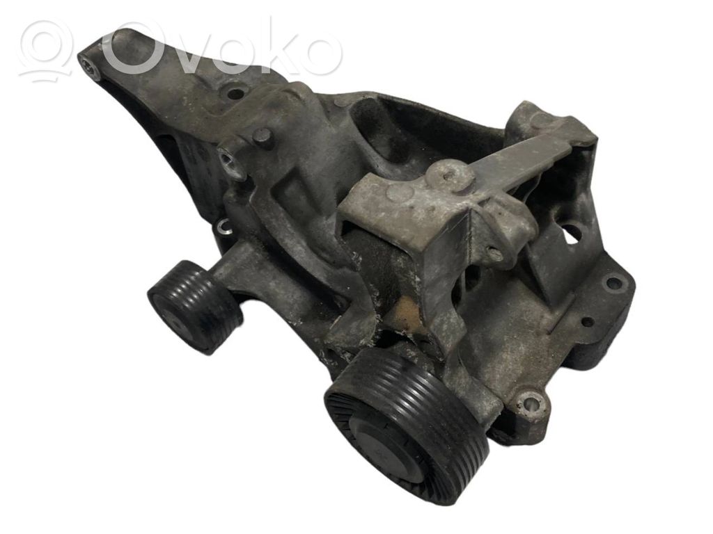 Ģeneratora stiprinājums