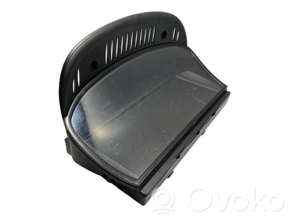 Ekrāns / displejs / mazais ekrāns