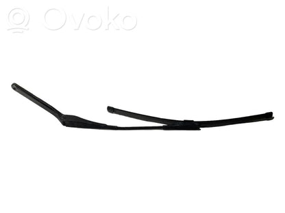 Priekšējā loga tīrītāja kājiņa