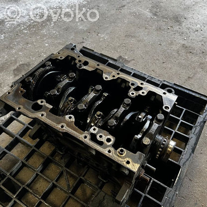 Блокировать