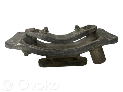 Transmission mounting bracket
