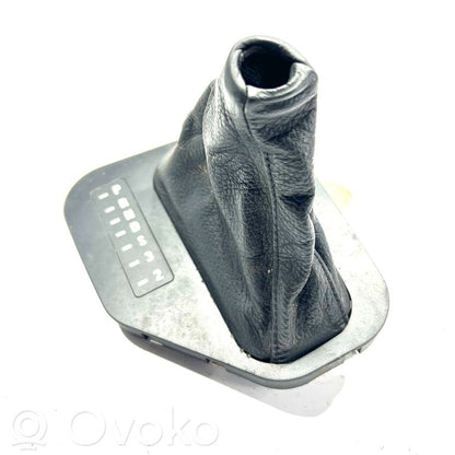 Switching mechanism (sliding mechanism)