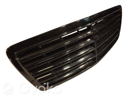 Priekšējais režģis