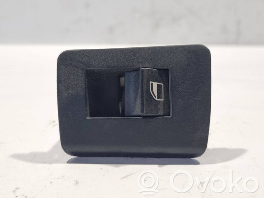 Power window switch