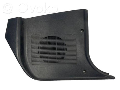 Skaļrunis priekšējā panelī