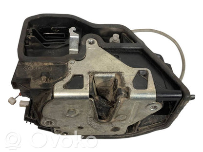 Aizmugurē slēdzene