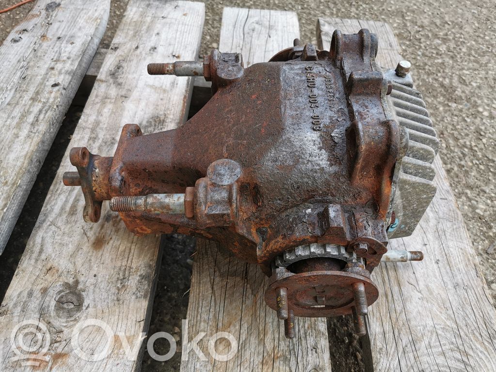 Aizmugurējais reduktors