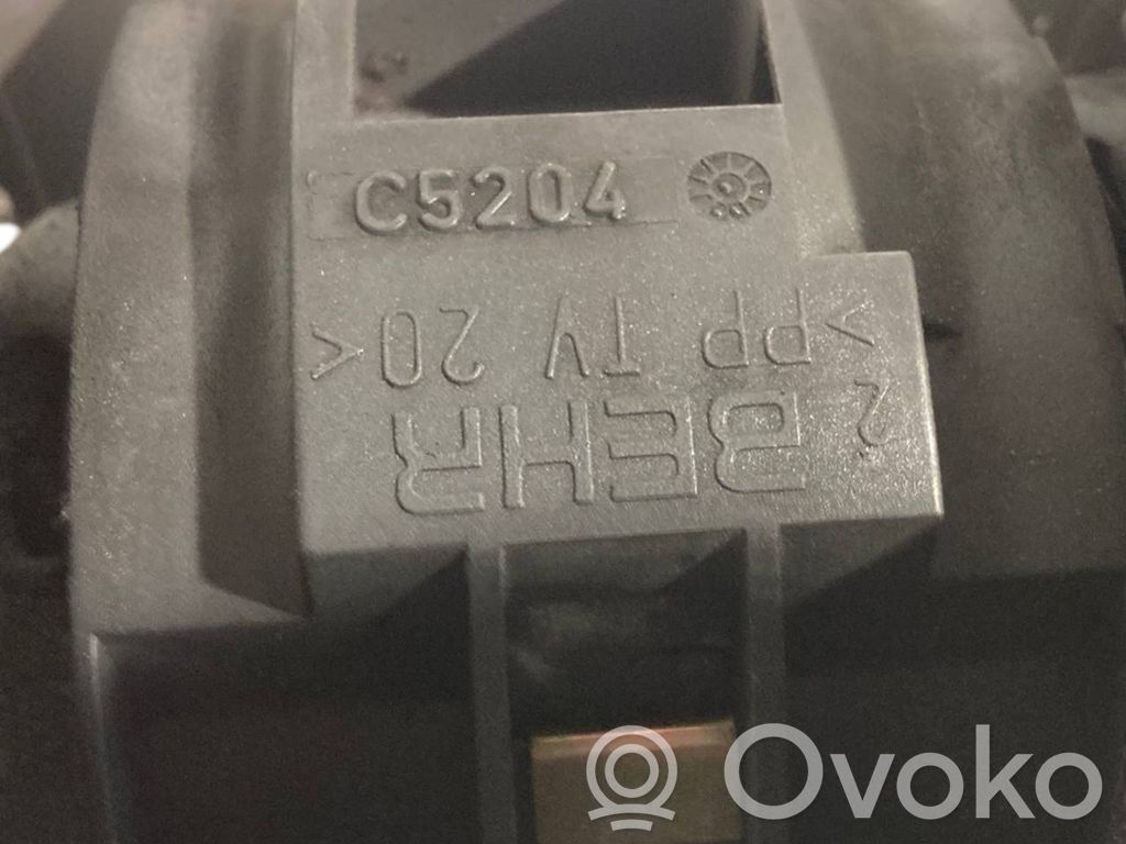 Mazā radiatora ventilators