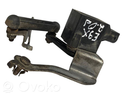 Augstuma sensors (priekšējo lukturu)
