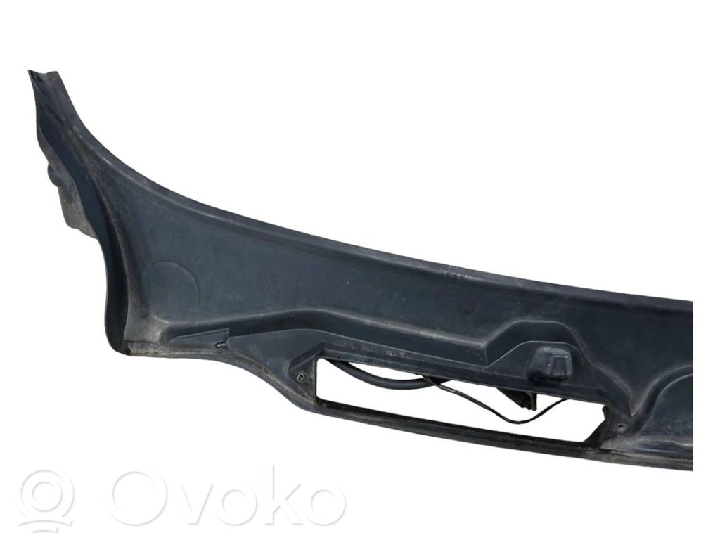 Stikla tīrītāja slotiņas