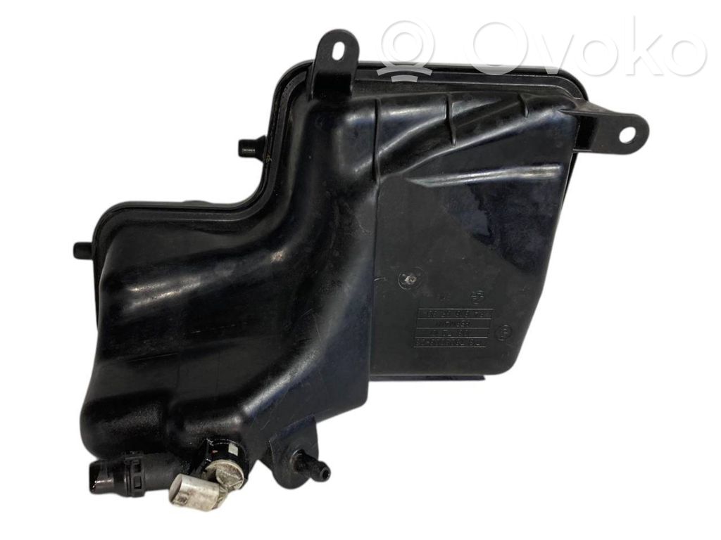 Dzesēšanas šķidruma izplešanās tvertne