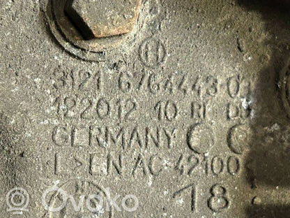 Priekšējā riteņa rumbas vārpstas šarnīrs (stupica, capfa)