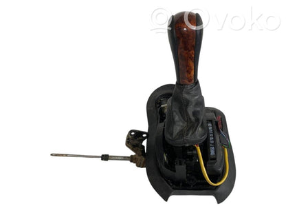 Switching mechanism (sliding mechanism)