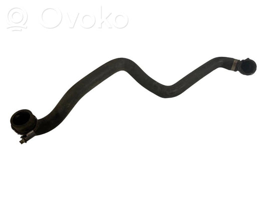 Caurulīte (-es) / šļūtene (-es)