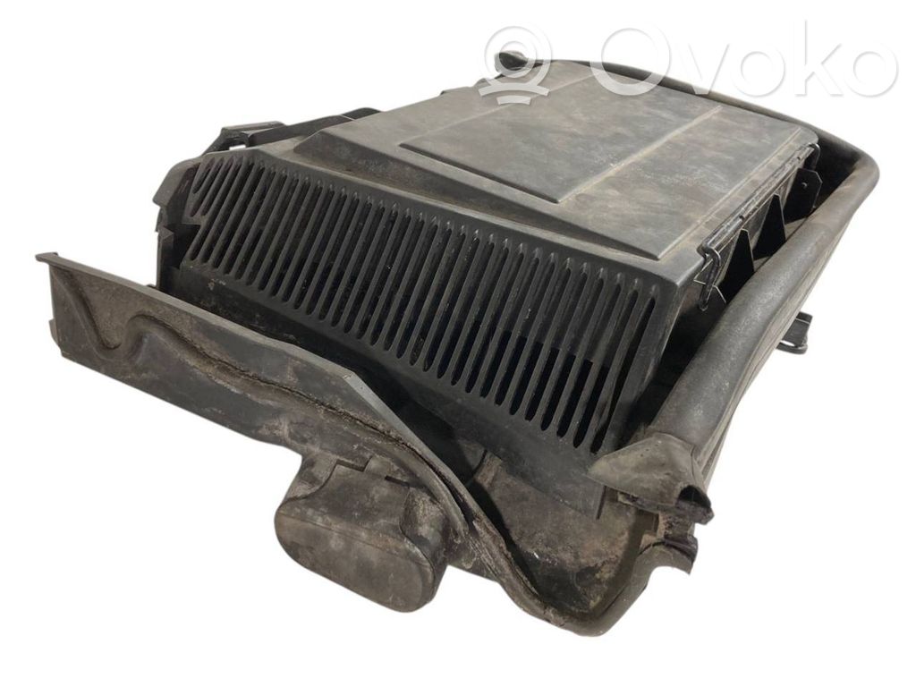 Air filter box