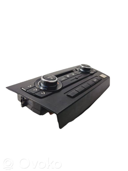 Gaisa kondicioniera / klimata kontroles / salona apsildes vadības bloks (salonā)