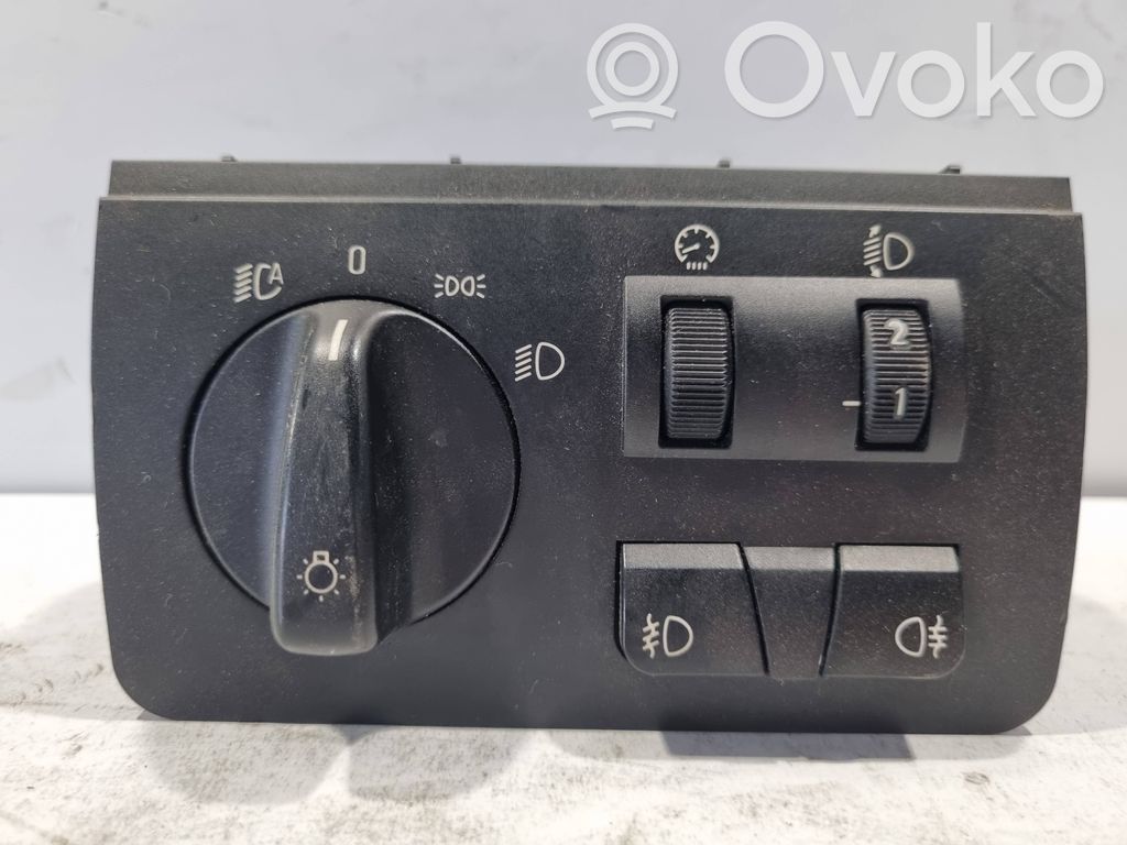 Headlight switch
