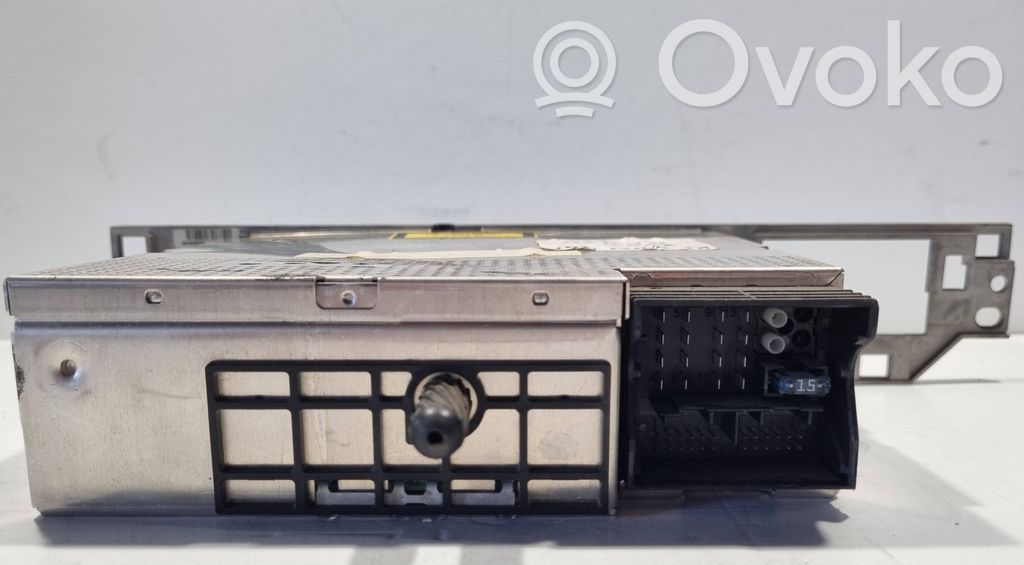 Радио / CD/DVD-плеер / навигация