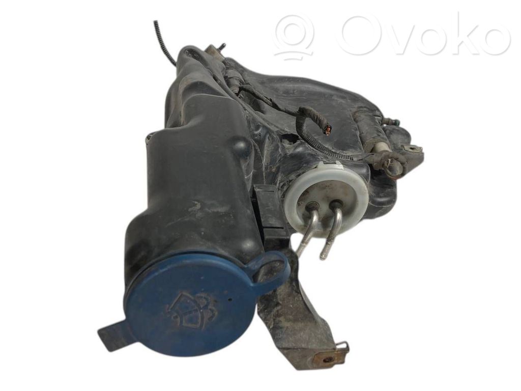 Logu šķidruma tvertne