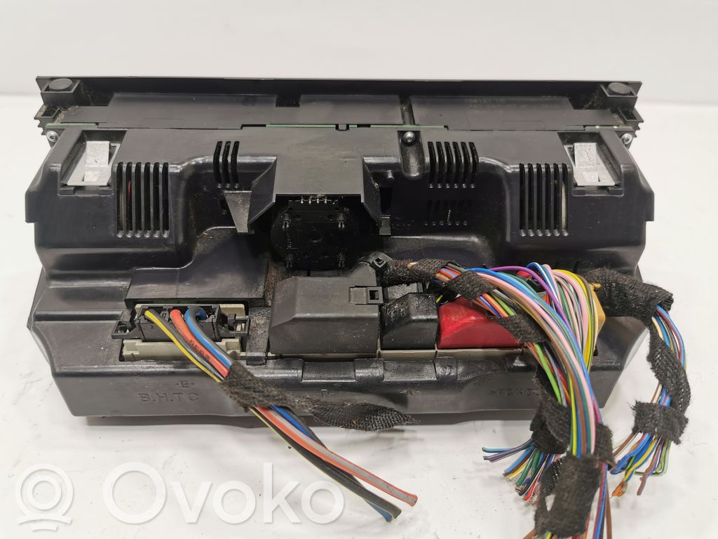 Блок управления кондиционером/климат-контролем/отоплением салона (в салоне)