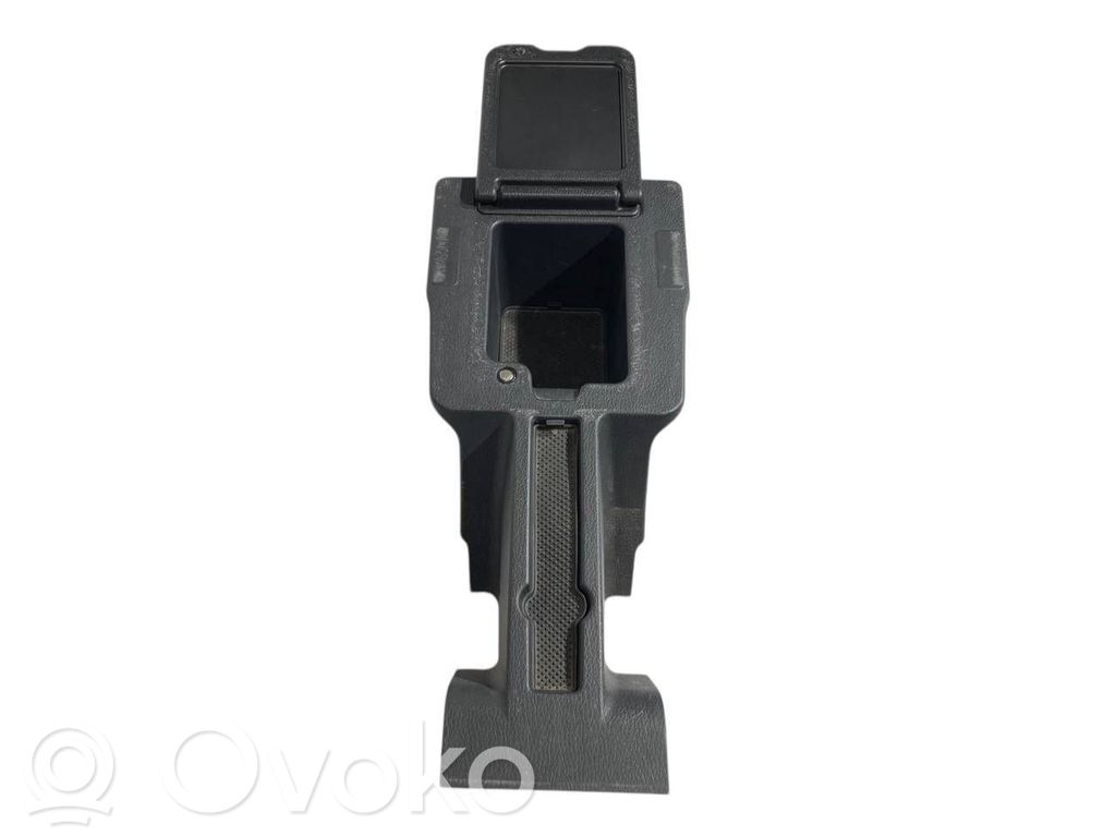 Mantu nodalījums centrālā konsole