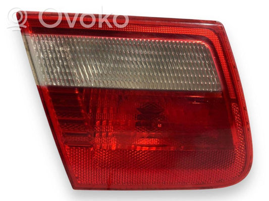 Taillight in the hood