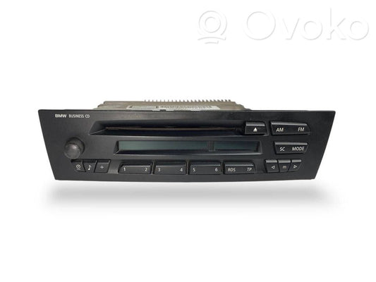Radio / CD/DVD atskaņotājs / navigācija