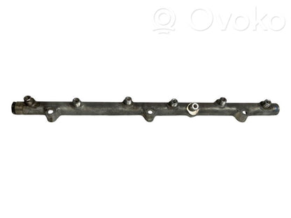Fuel main pipe