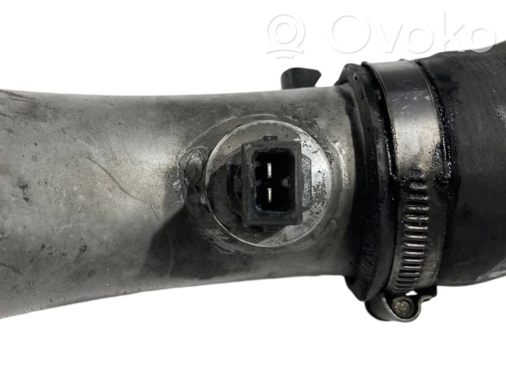 Interkūlera šļūtene (-es) / caurule (-es)