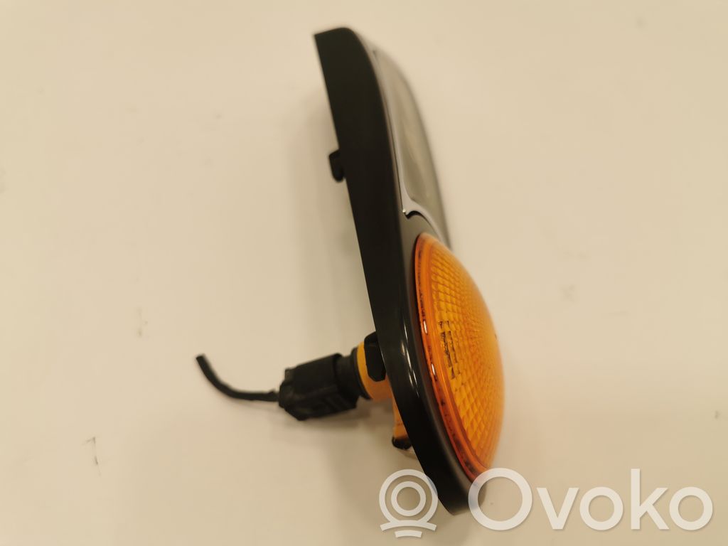 Spārna pagrieziena lukturis