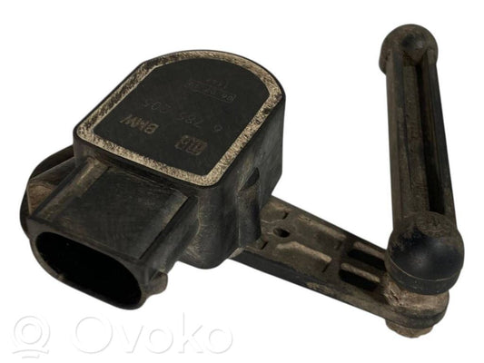 Augstuma sensors (priekšējo lukturu)