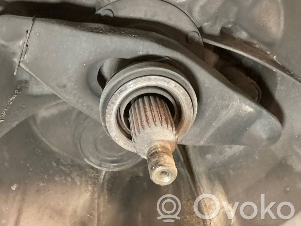 Mehāniska 6 ātrumu pārnesumkārba