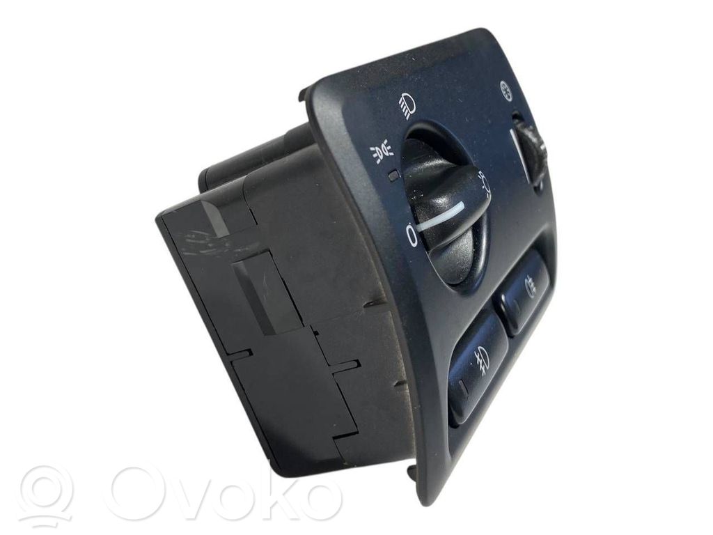 Lukturu slēdzis