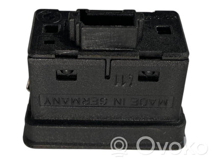 Elektrisko logu slēdzis