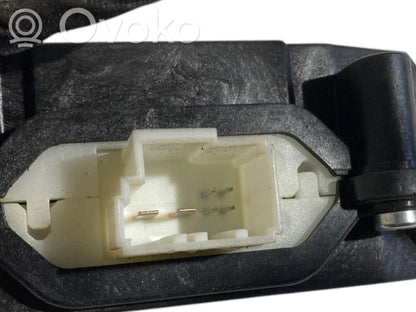 Съемник задней крышки