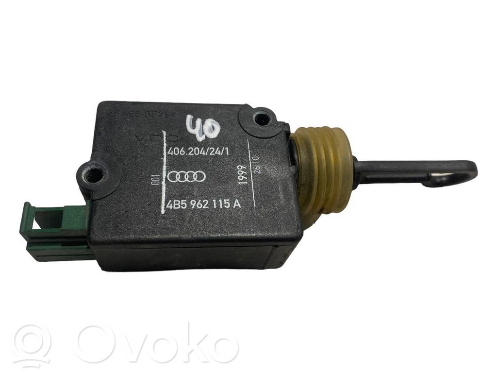 Aizmugurējā pārsega slēdzenes motorīts