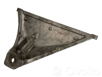 Dzinēja nostiprināšanas stiprinājums-kronšteins