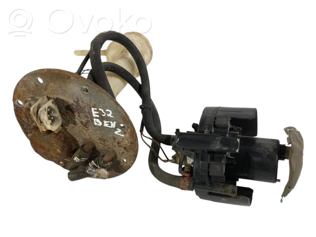 Fuel pump (in the fuel tank)