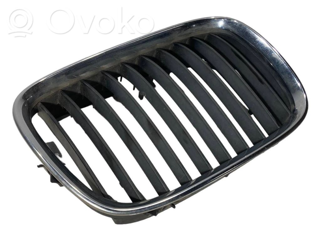 Front grille