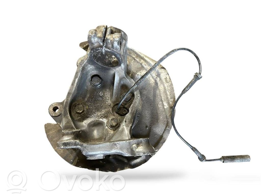 Priekšējā riteņa rumbas vārpstas šarnīrs (stupica, capfa)