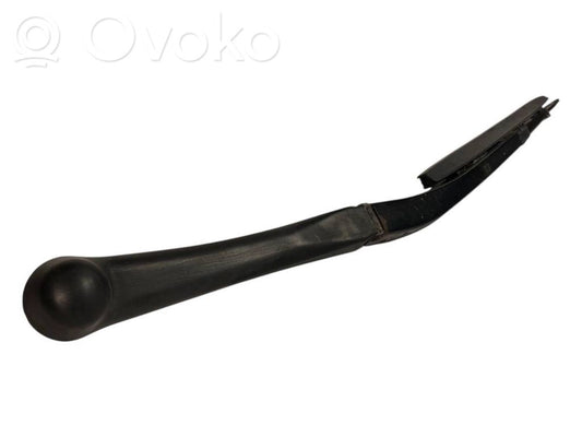Windshield wiper arm