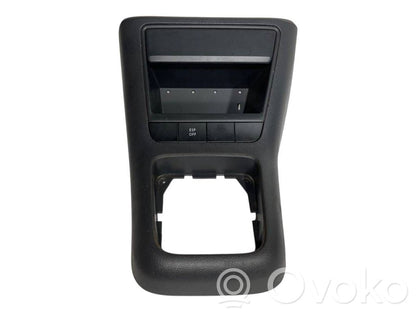 Ātrumu pārslēgšanas sviras dekoratīvā apdare (plastmasas)