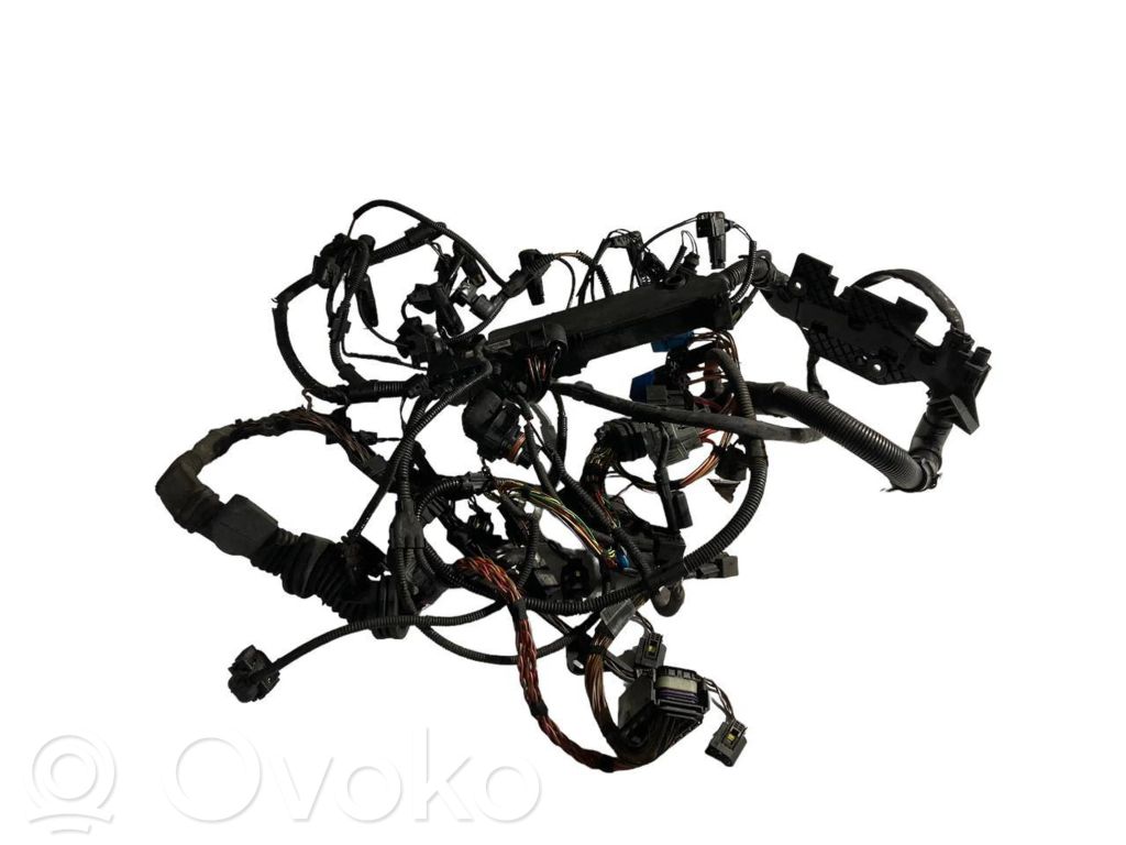 Dzinēja vadu instalācija