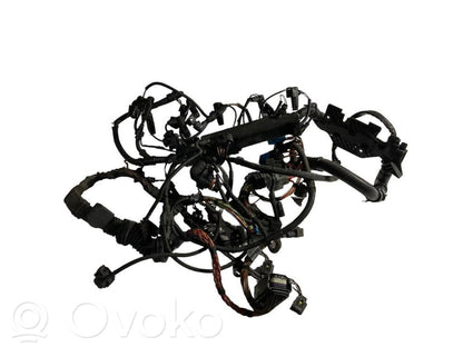 Dzinēja vadu instalācija