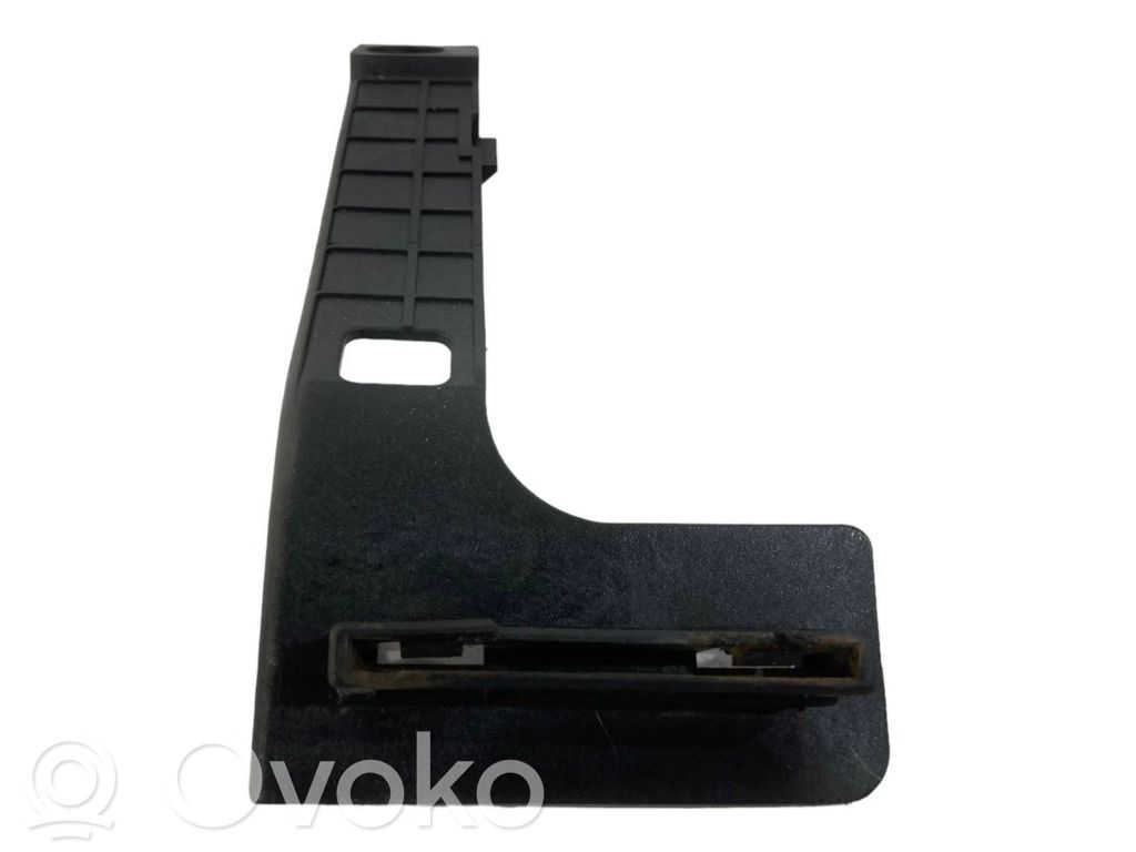 Akseleratora pedāļa turētājs