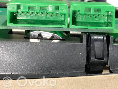 Atpakaļskata spogulis (salonā)