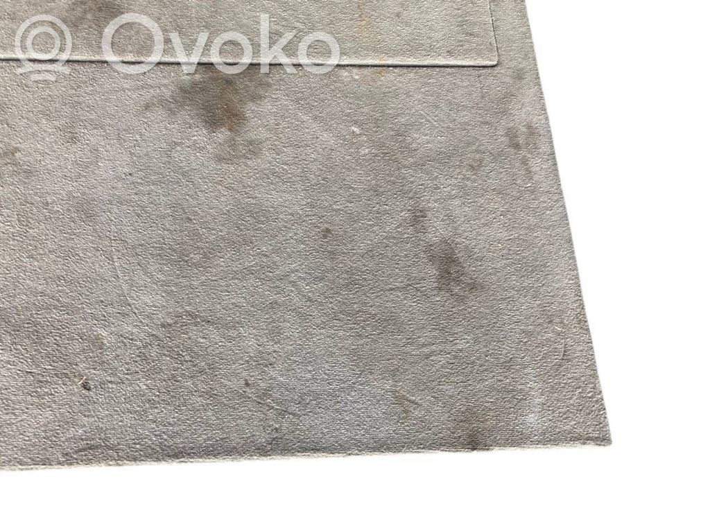 Bagāžnieka grīda