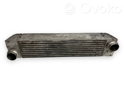 Starpdzesētāja radiators