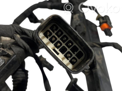 Dzinēja vadu instalācija