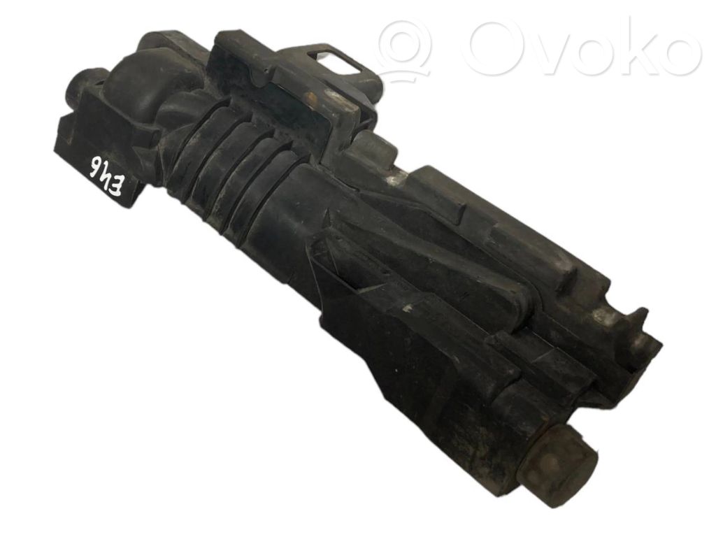 Держатель/кронштейн радиатора(ов)